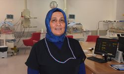 Prematüre ünitesinin Sibel ablası, 34 yıldır bebeklerin hayatına dokunuyor