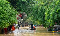 Vietnam'da sel ve heyelanlar nedeniyle yaşamını yitirenlerin sayısı 36'ya çıktı