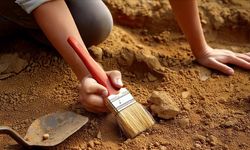 Çin'de yaklaşık 200 milyon yıl öncesine ait dinozor ayak izleri bulundu