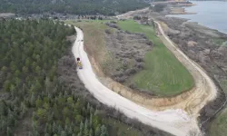 Çorum Çomar Barajı'nda yol genişletme çalışmaları sürüyor