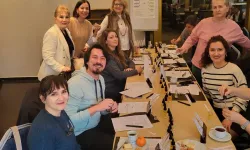 İzmir'de kokular iyiliğe yükseldi... Braille kitaplara erişim için özel etkinlik