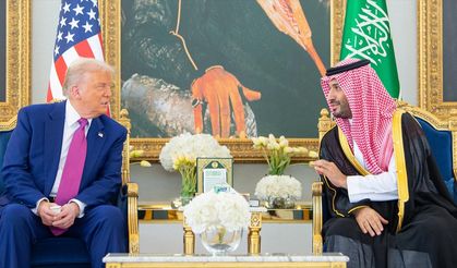 ABD Başkanı Trump, Suudi Arabistan Veliaht Prensi Bin Selman ile Kraliyet Divanı'nda bir araya geldi