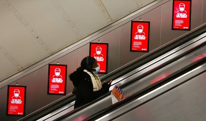 İngiltere'de doğru önlemlerle Kovid-19'dan yaklaşık 180 bin ölümün önlenmiş olabileceği öne sürüldü
