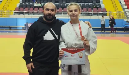 İzmitli Özge Çolak Judoda Türkiye üçüncüsü oldu