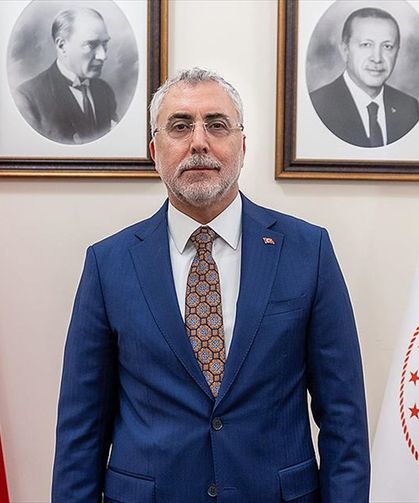 Bakan Işıkhan, İŞKUR Gençlik Programı'na başvuruların 1 hafta sonra başlayacağını açıkladı