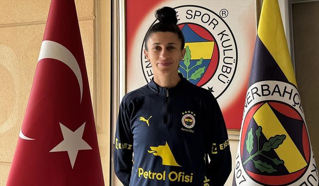 Fenerbahçe Kaptanı Yağmur Uraz: Trabzonspor deplasmanında 300. golü atmak benim için çok sevindiriciydi