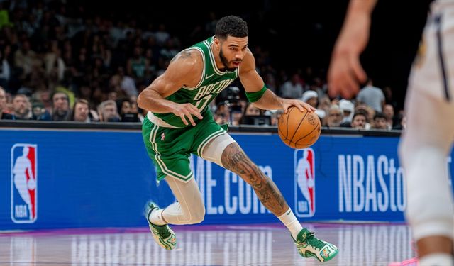 NBA'de Celtics, Jayson Tatum'un "triple-double" performansıyla kazandı