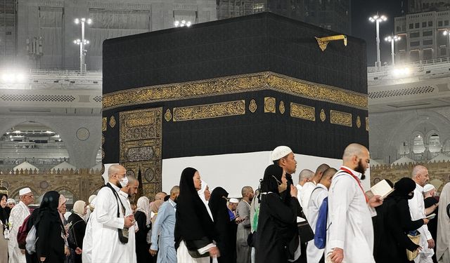 Hac vizesi olmayan ve izinsiz ikamet edenlerin Mekke'ye girişine yarından itibaren izin verilmeyecek