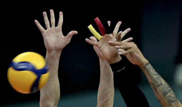Voleybol SMS Grup Efeler Ligi'nde play-off final serisi başlıyor