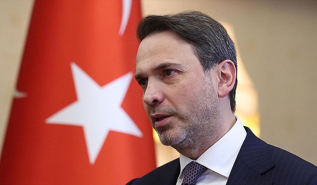 Bakan Bayraktar, elektrik kesintileriyle ilgili endişelenecek bir durumun bulunmadığını söyledi