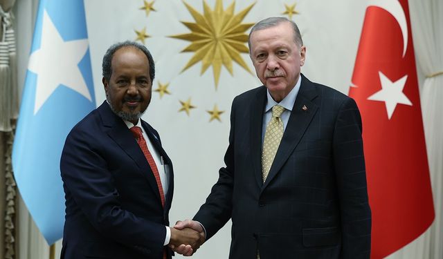 Cumhurbaşkanı Erdoğan, Somali Cumhurbaşkanı Mahmud ile telefonda görüştü