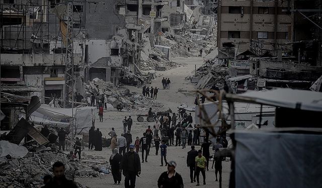 Dünyaca ünlü sanatçılar İsrail'in Gazze'deki soykırımını kınadı