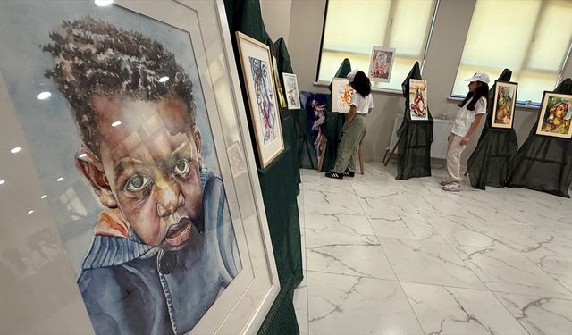 Düzce'de 10 ülkeden 41 ressam "Uluslararası Suluboya Festivali"nde buluştu