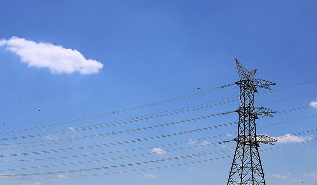 Enerji ithalatı faturası nisanda yüzde 3,2 azaldı