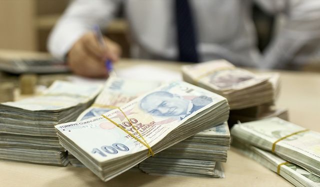 Esnaf ve sanatkarlara sağlanan kredilerin toplam tutarı 615,4 milyar liraya ulaştı