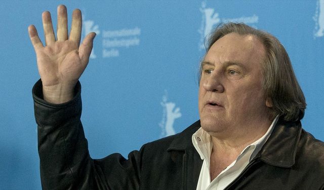Fransız oyuncu Gerard Depardieu’ye, cinsel saldırı suçundan 18 ay ertelenmiş hapis cezası
