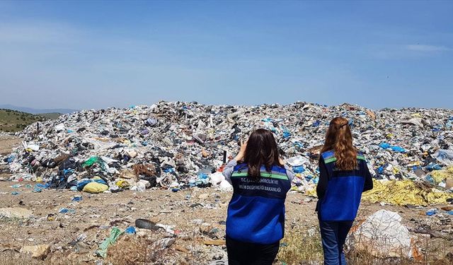İzmir Büyükşehir Belediyesine açık alanda "vahşi çöp depolama" cezası