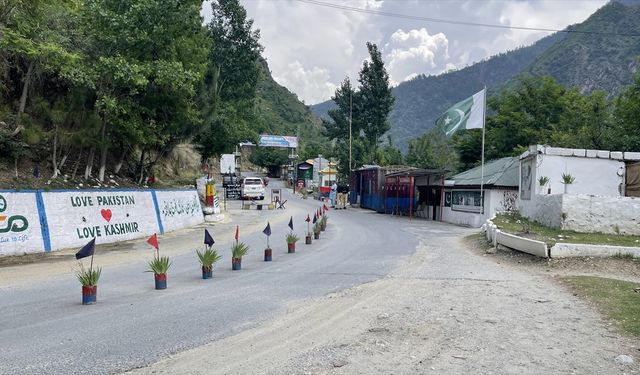 Pakistan ile Hindistan arasındaki ateşkesin ardından Azad Keşmir'de sükunet hakim