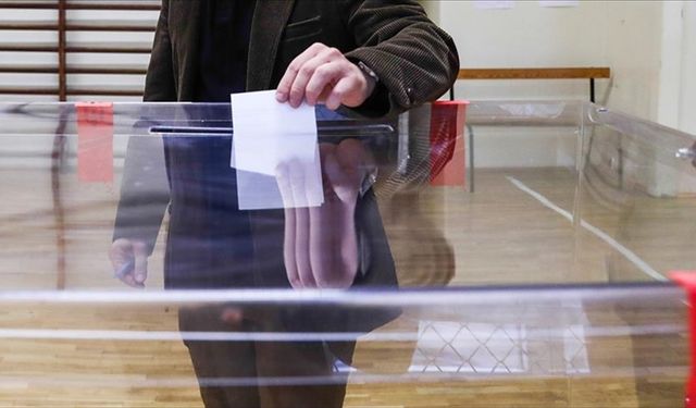 Polonya'da halk, cumhurbaşkanı seçimi için yarın sandık başına gidiyor