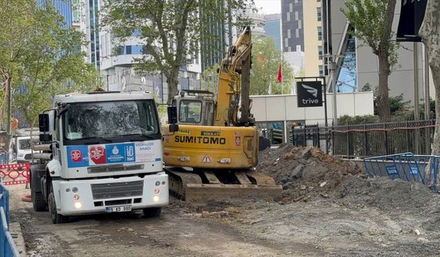 Sarıyer'de çöken yolda ekiplerin çalışması 5. gününde sürüyor