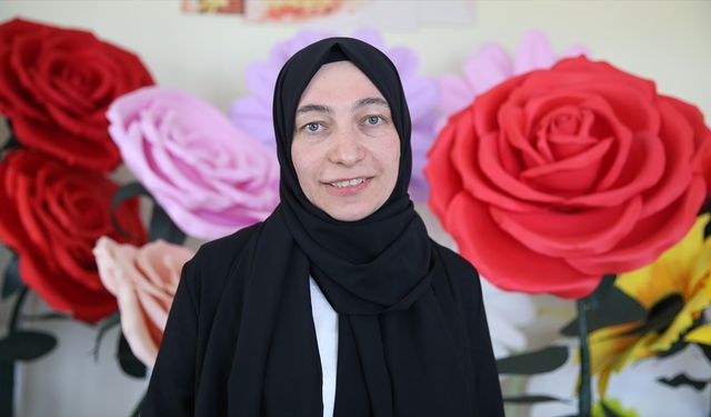 "Solmayan çiçek" hayali meslek sahibi yaptı