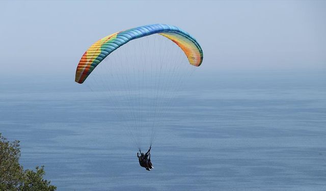 Trakya Üniversitesi öğrencileri bu haftaki derslerini gökyüzünde işledi