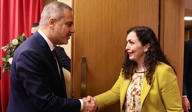 Bakan Fidan, Kosova Cumhurbaşkanı Osmani ile Tiran'da görüştü