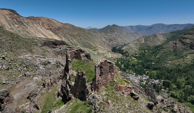 Erzurum'da koruma altındaki Kaleboynu Kalesi, kalıntılarıyla zamana direniyor