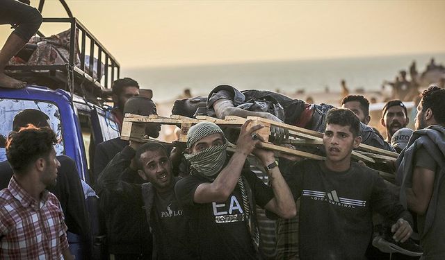 İsrail, Gazze'deki yardım dağıtım noktalarında bir ayda 549 Filistinliyi öldürdü