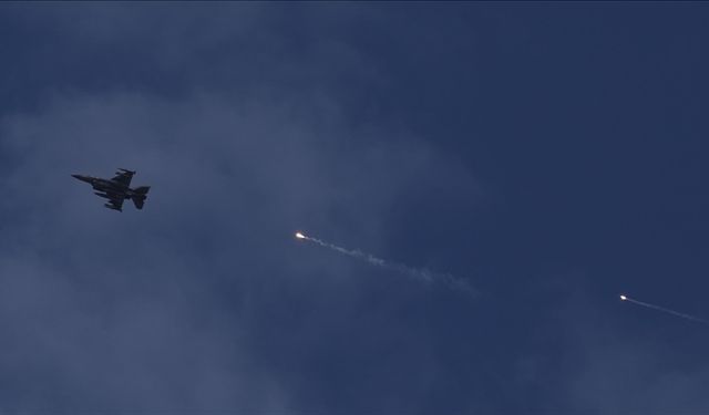 İsrail ordusu Yemen'deki Husi liderini hedef alan hava saldırısı düzenledi