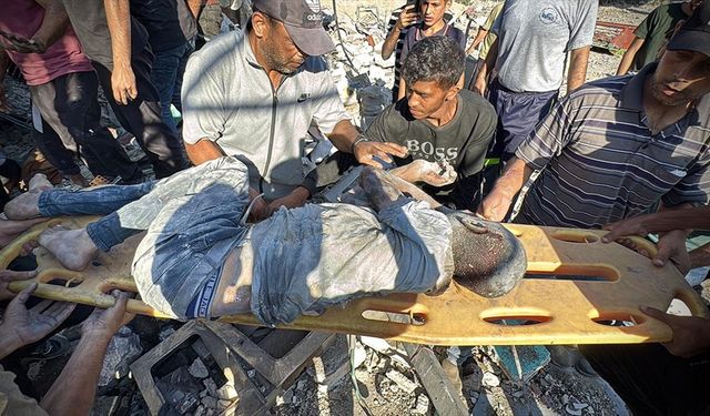 İsrail'in Gazze'de düzenlediği saldırılarda 32 Filistinli hayatını kaybetti