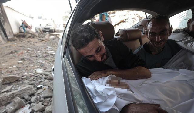 İsrail'in Gazze'ye düzenlediği saldırılarda 20 Filistinli hayatını kaybetti