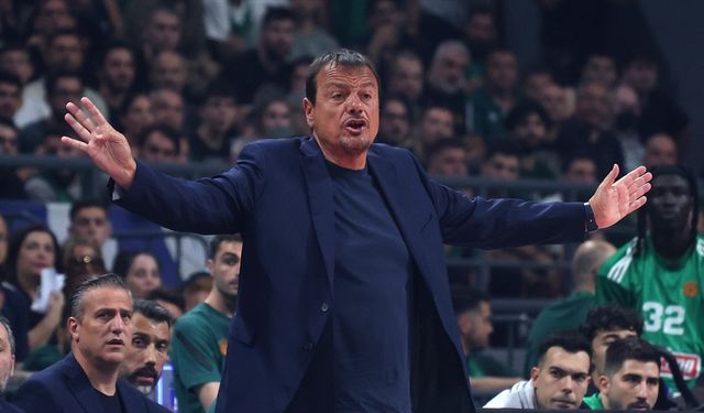 Panathinaikos Başantrenörü Ergin Ataman'dan Olympiakos cephesine tepki