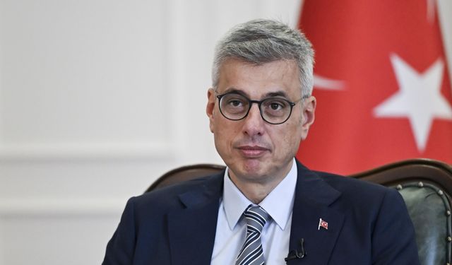 Sağlık Bakanı Memişoğlu'ndan ilaç, engelli ve ÇÖZGER raporlarına ilişkin paylaşım