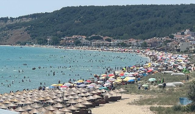 Saros Körfezi sahillerinde bayram yoğunluğu yaşanıyor