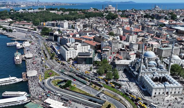 Tarihi Yarımada'da bayram yoğunluğu