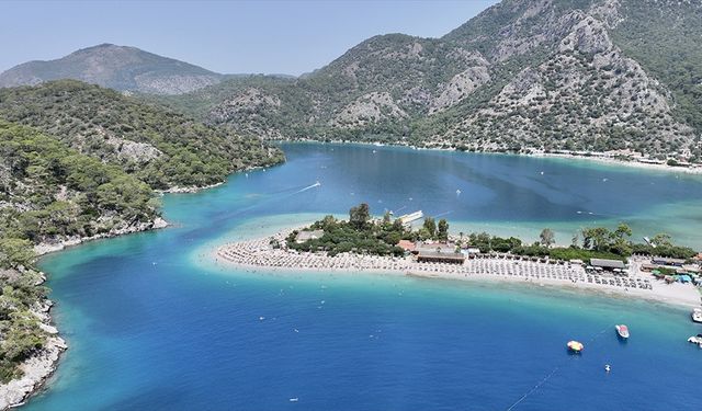 Temizliğin simgesi Mavi Bayraklar tatilci tercihlerini de etkiliyor