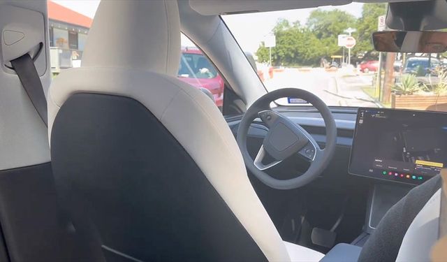 Tesla, robotaksi hizmetini Austin’de başlattı