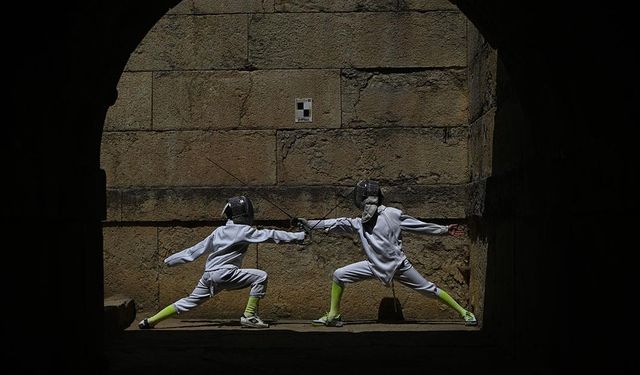 Yetenek taramasıyla keşfedilen eskrim sporcuları, geleceğe hazırlanıyor