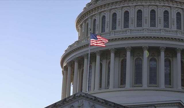 ABD Başkanı Trump'ın "vergi indirimi" tasarısı Senato'dan geçti