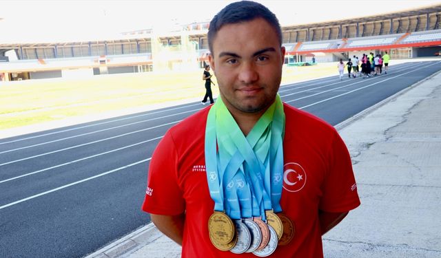 Baba acısıyla başladığı atletizmde madalyalara koşuyor