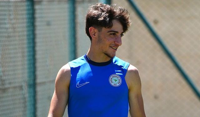 Çaykur Rizespor'un genç oyuncusu Muhammed, Süper Lig'deki ilk maçı için gün sayıyor