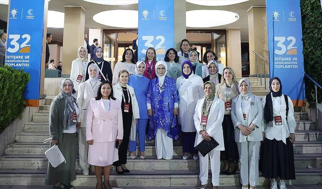 Emine Erdoğan'dan, AK Parti 32. İstişare ve Değerlendirme Toplantısı'na ilişkin paylaşım