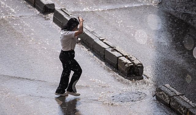 Erzurum'da kuvvetli sağanak etkili oldu