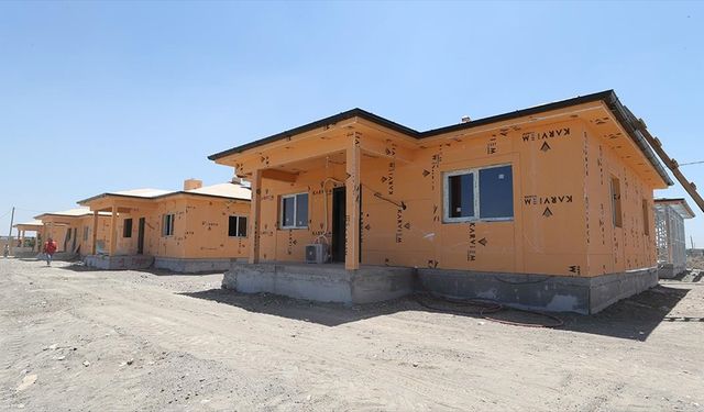 Hatay Antakya'da 607 kırsal afet konutunun yapımı sürüyor