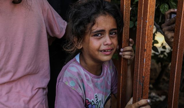 İsrail'in Gazze'ye düzenlediği saldırılarda 12'si çocuk 36 Filistinli hayatını kaybetti