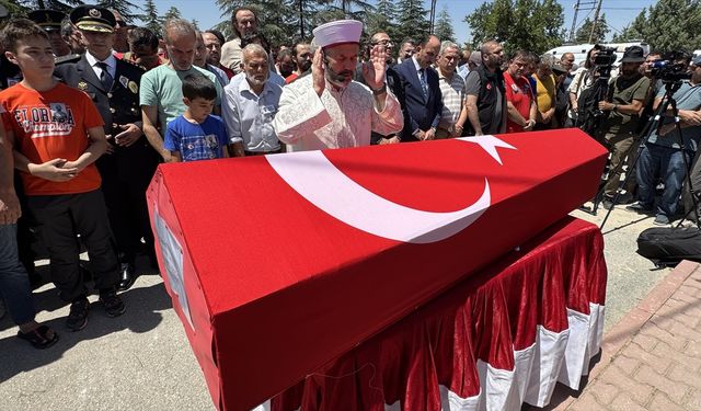 Orman yangını şehitlerinden Muharrem Can'ın cenazesi Konya'da defnedildi