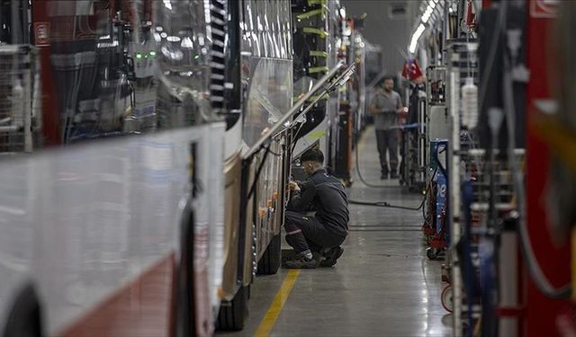 Otobüs, minibüs ve midibüs ihracatı yılın ilk yarısında 1,5 milyar dolara yaklaştı