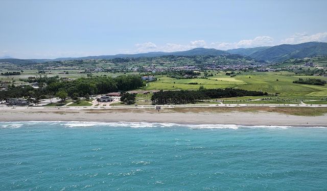 Samsun'un 18 kilometre kumsala sahip ilçesi Alaçam turizmde cazibe merkezi olmayı hedefliyor