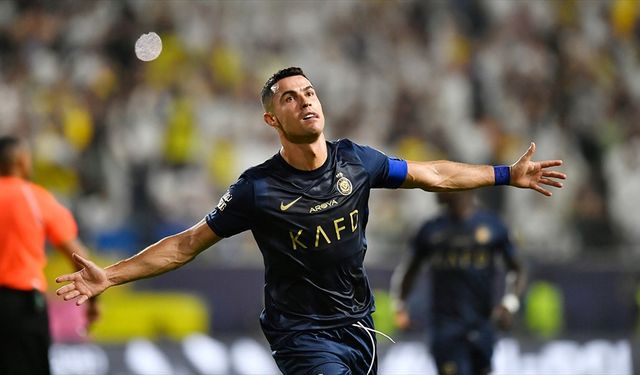 Cristiano Ronaldo, Suudi Arabistan Süper Kupa finalinde attığı golle tarihe geçti